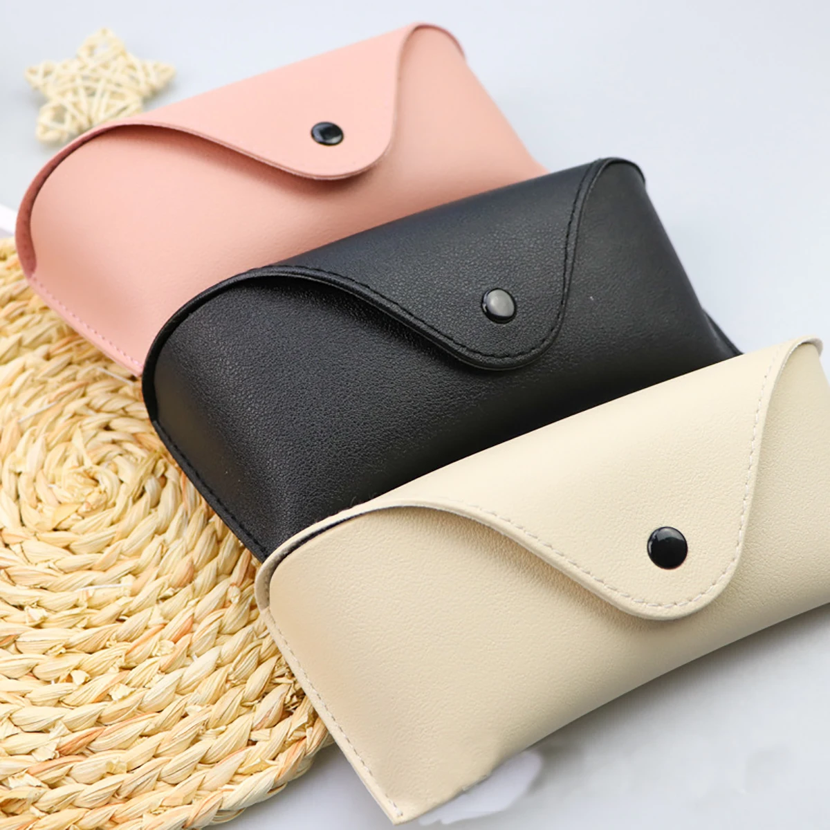 1pc Portable Leather Glasses Case PU Leather Durable Soft Sunglasses Pouch Slim Case For Women Unisex Eyeglass Case Eyewear