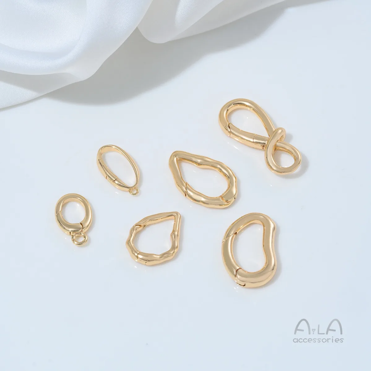 Brass 14K Gold Plated Round Lobster Clasp Irregular Figure 8 Spring Clasp DIY Bracelet Necklace Jewelry Findings