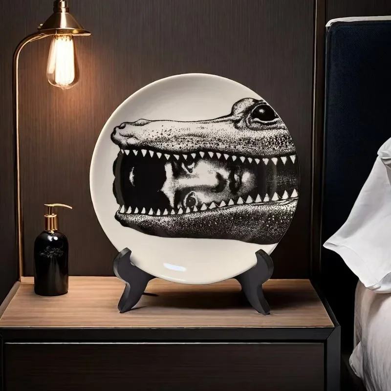 8 Inch Retro Ceramic Art Tray Plate Elegant Lady Pattern Decorative Dish Microwave Safe Home Bedroom Office Table Ornament
