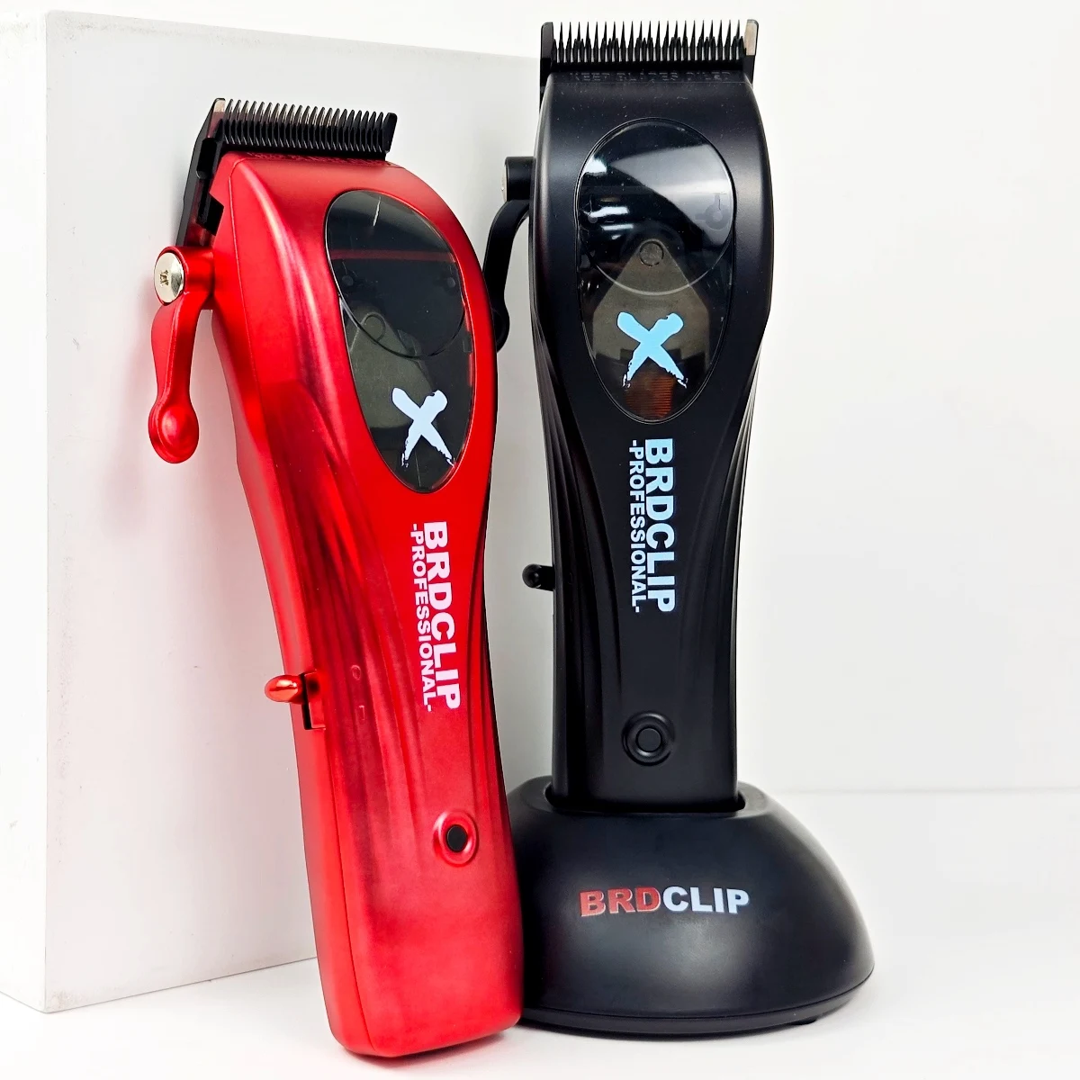 BRDCLIP X1C Professioneller elektrischer Haarschneider, Magnetmotor, 9000 U/min, Standard-DLC-Klinge mit Ladestation, Friseur-Trimmer