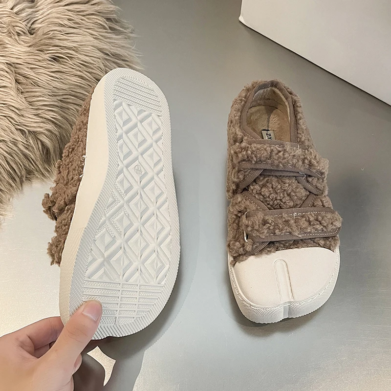 Brand Design Toe Split Sneakers Woman Winter Curly Fur Count Mules Ladies Thick Sole Fluffy Teddy Plush Slip-on Vulcanized Shoes