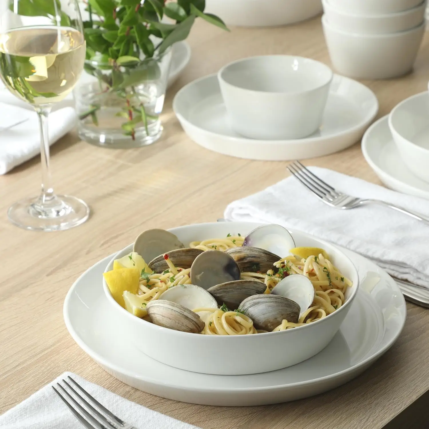 30-Piece Porcelain Dinnerware Set for 6, White Plates and Bowls Set Including Dinner Plates, Dessert Plates, Pasta Bowls, Cereal Bowls and Fruit Bowls