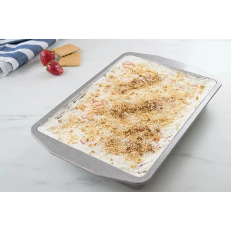Bakvormen Classics Rechthoekige cakevorm met anti-aanbaklaag van 9"x13", anti-aanbaklaag, zwaar gealuminiseerd staal