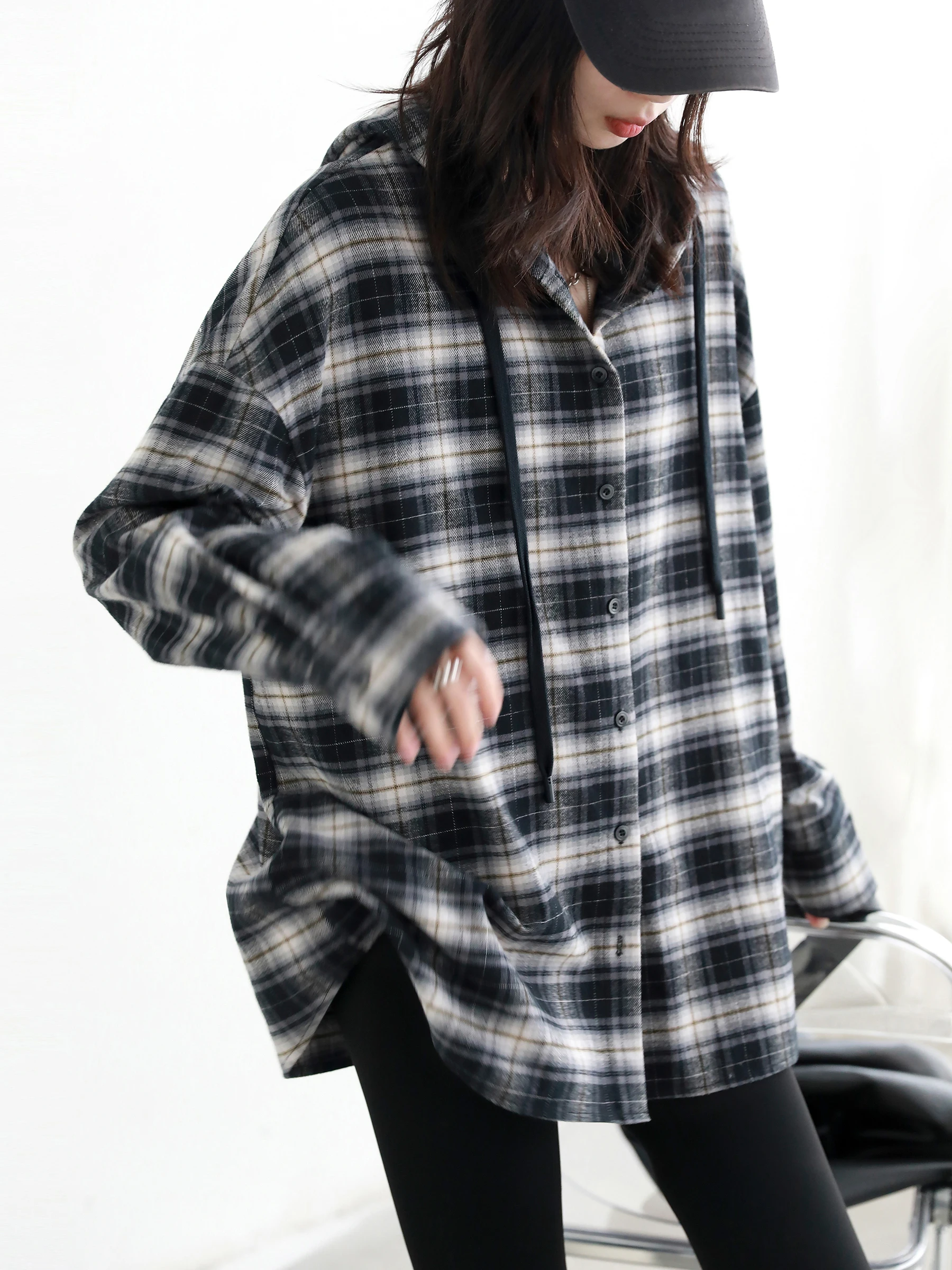 

Retro Sle Pre-Fall Plaid Long Sve Hooded Cotton irt Comfortable Loose Fit Women's Casual Wear Warm Breathable irt