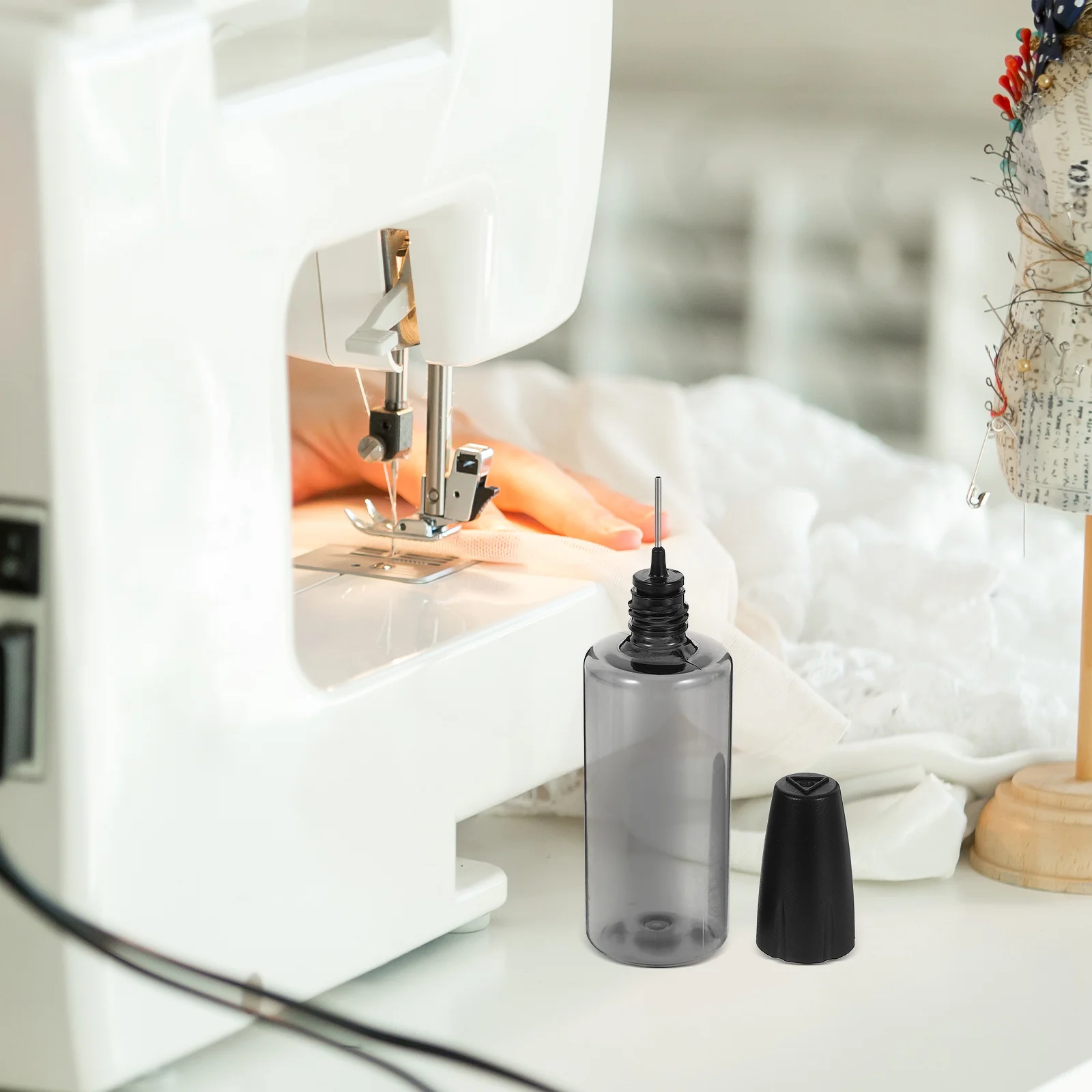 

10pcs Oil Applicator Bottle 30Ml Plastic Squeeze Pointed Bottle For Sewing Machine Oil Precision Needle Tip Empty Glue Bottles