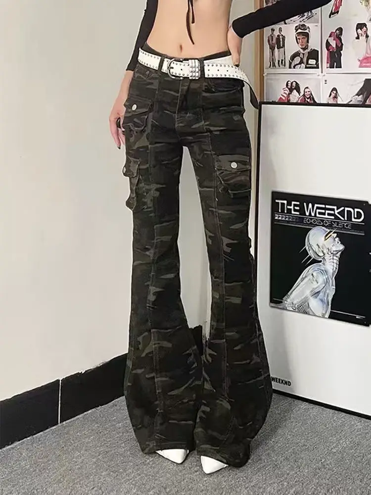 

Женские уличные камуфляжные джинсы-карго в американском стиле ретро, осень 2025 года, широкие брюки-клеш в стиле хип-хоп, повседневные брюки Y2K 90-х годов