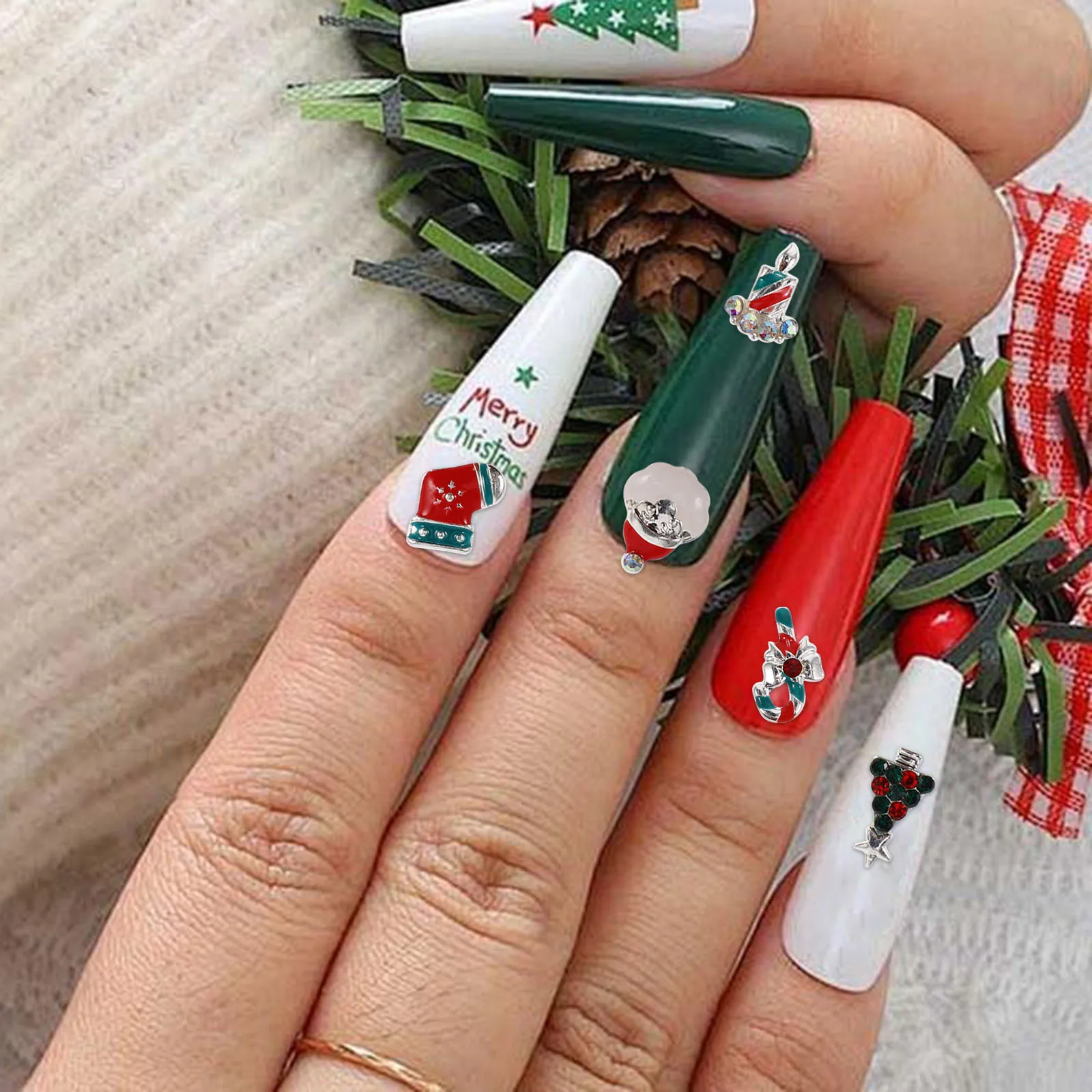 Weihnachten Nagel Edelsteine Weihnachtsmann Bäume Schneeflocken Socken Legierung Nieten Strasssteine Einzigartige 3D-Effekt Urlaub Maniküre Nagel Charms