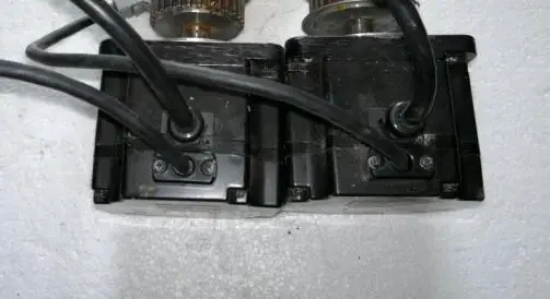 R88M-WP20030S-S1  SERVO MOTOR  ,   In good working condition, free shipping   a