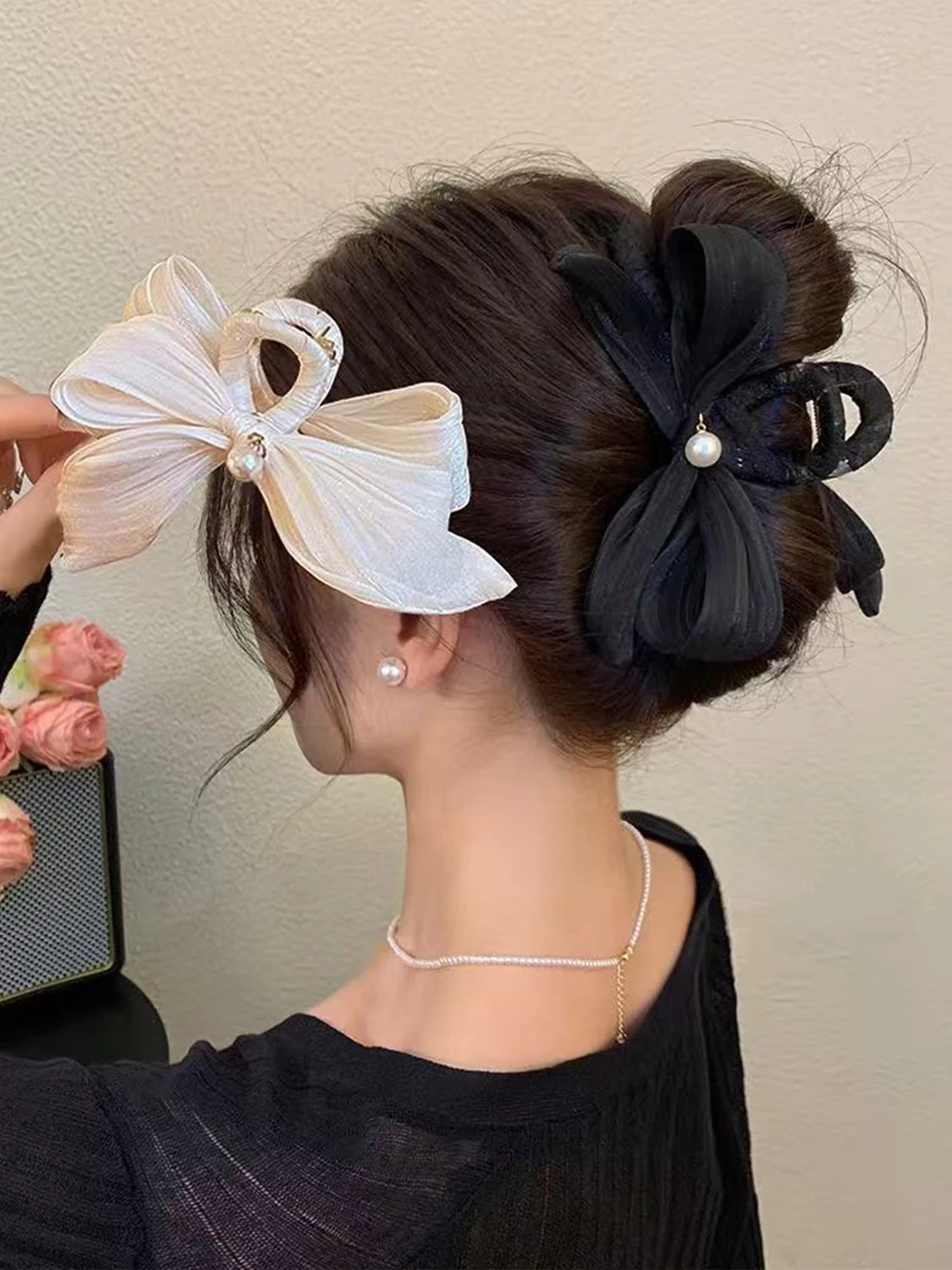 1pc Elegant Imitation Pearl Pleated Bow Large Back of the Head Pan Hair Grip Clip, Suitable for Daily Leisure, Travel and Party