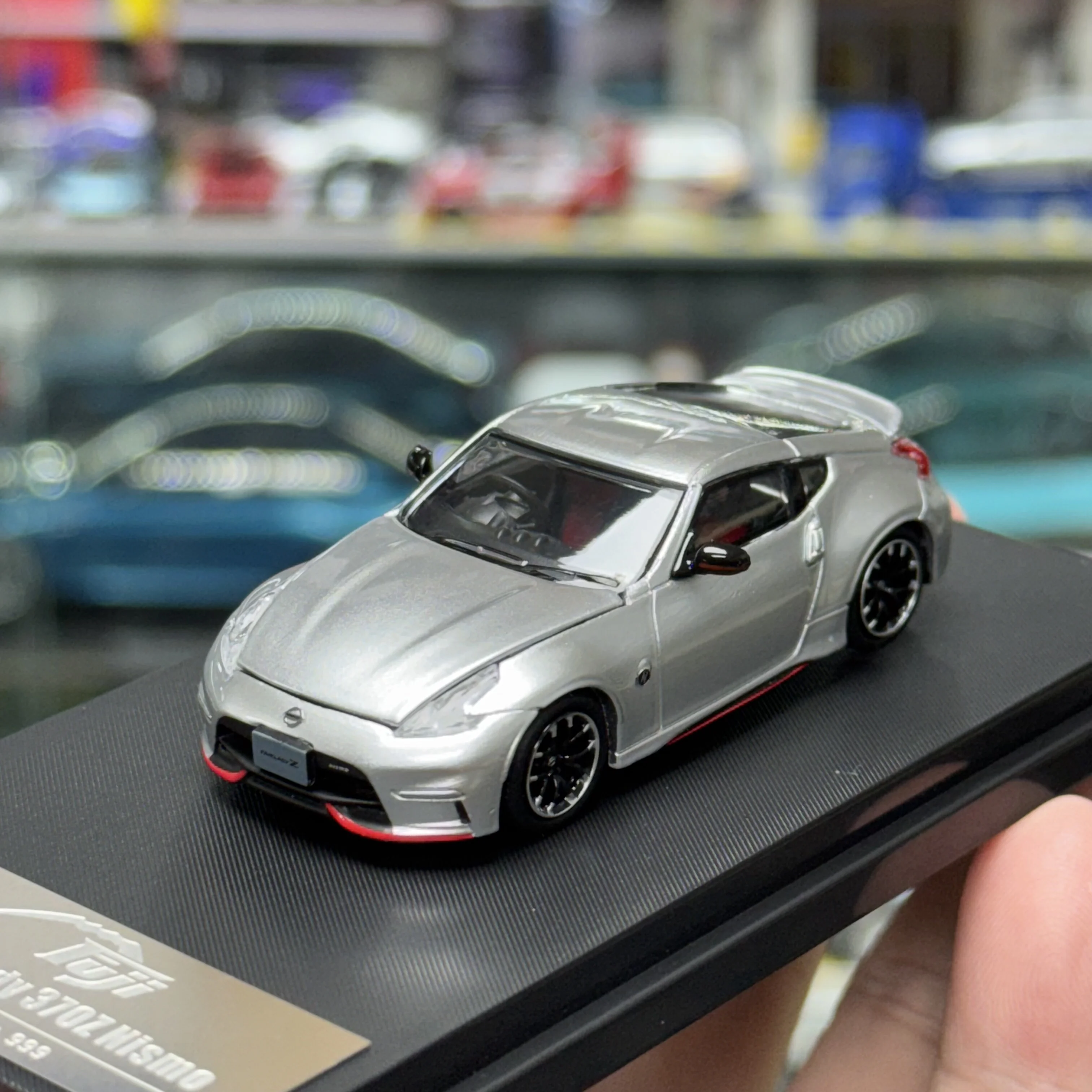 1:64 Fuji, Lady 370z Nismo versión, modelo de coche de aleación con tapa abierta