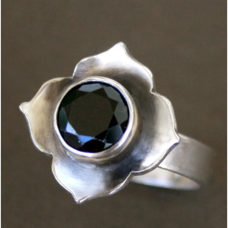 

Vintage Silver Color Rings for Women Trendy Inlaid with Round Blue Stone Personalized Creativity Party Rings Jewelry