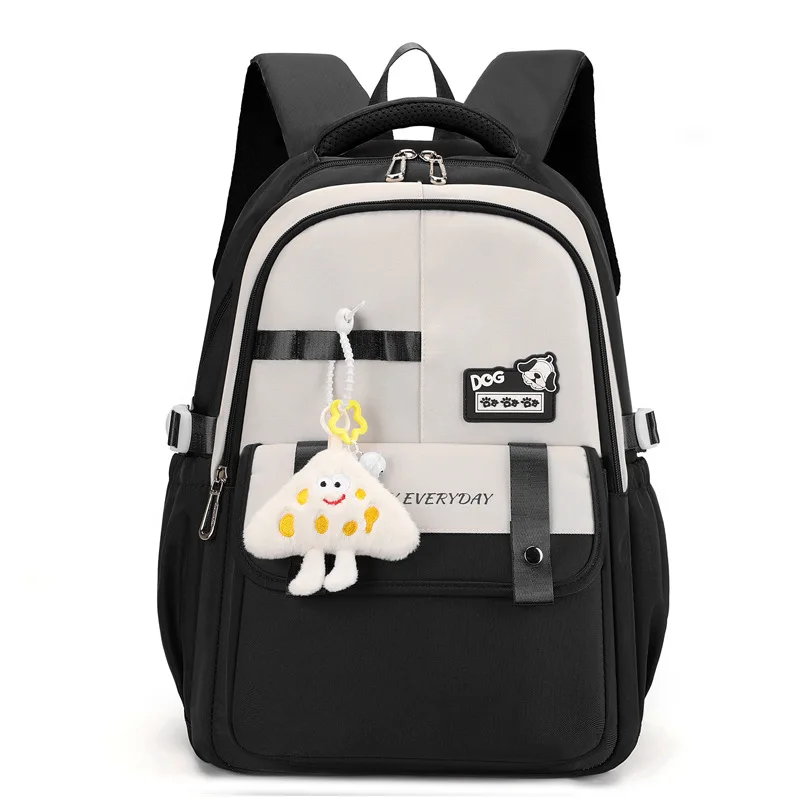 Stylish Backpack with Charm for Women Comfortable School Bag Large Capacity Daypack College Bags for Everyday Needs mochilas sac