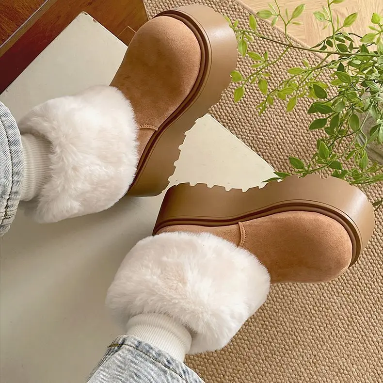 Retro velvet anti slip thick soled snow boots for women in autumn and winter 2025 new fashionable sponge cake short boots