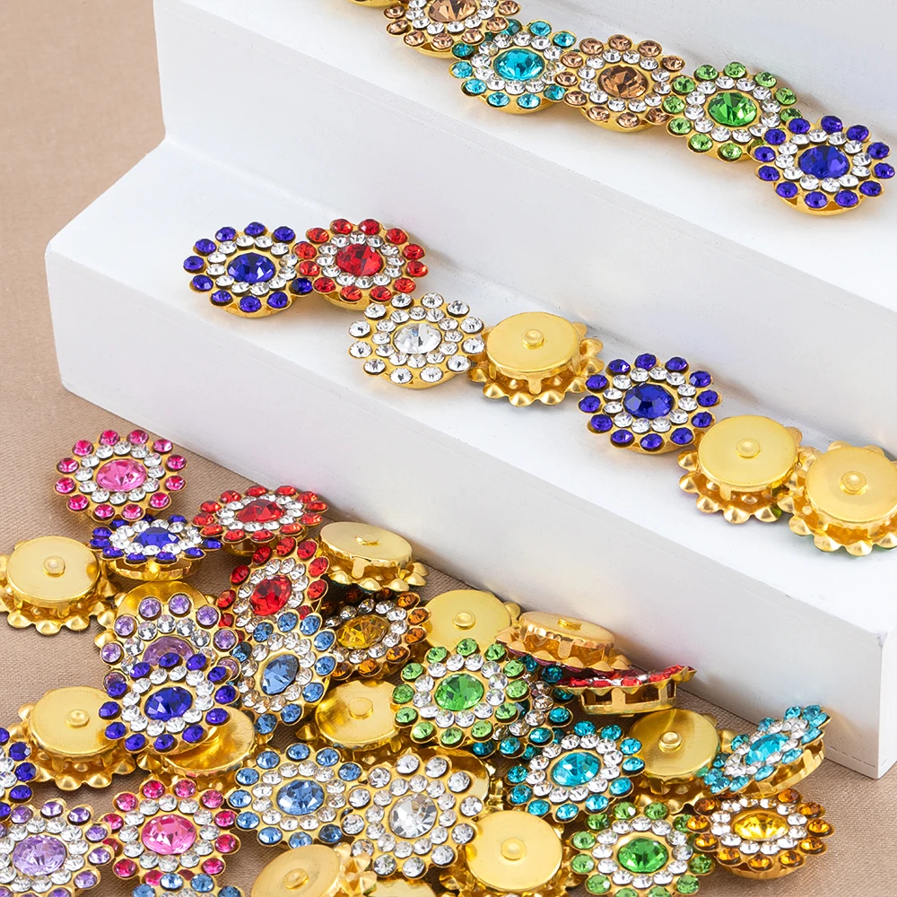 50pcs Sunflower Sewing Claw Rhinestones Crystals Glass Beads Buttons Stones Sew On Rhinestone for Clothes Sewing Accessories