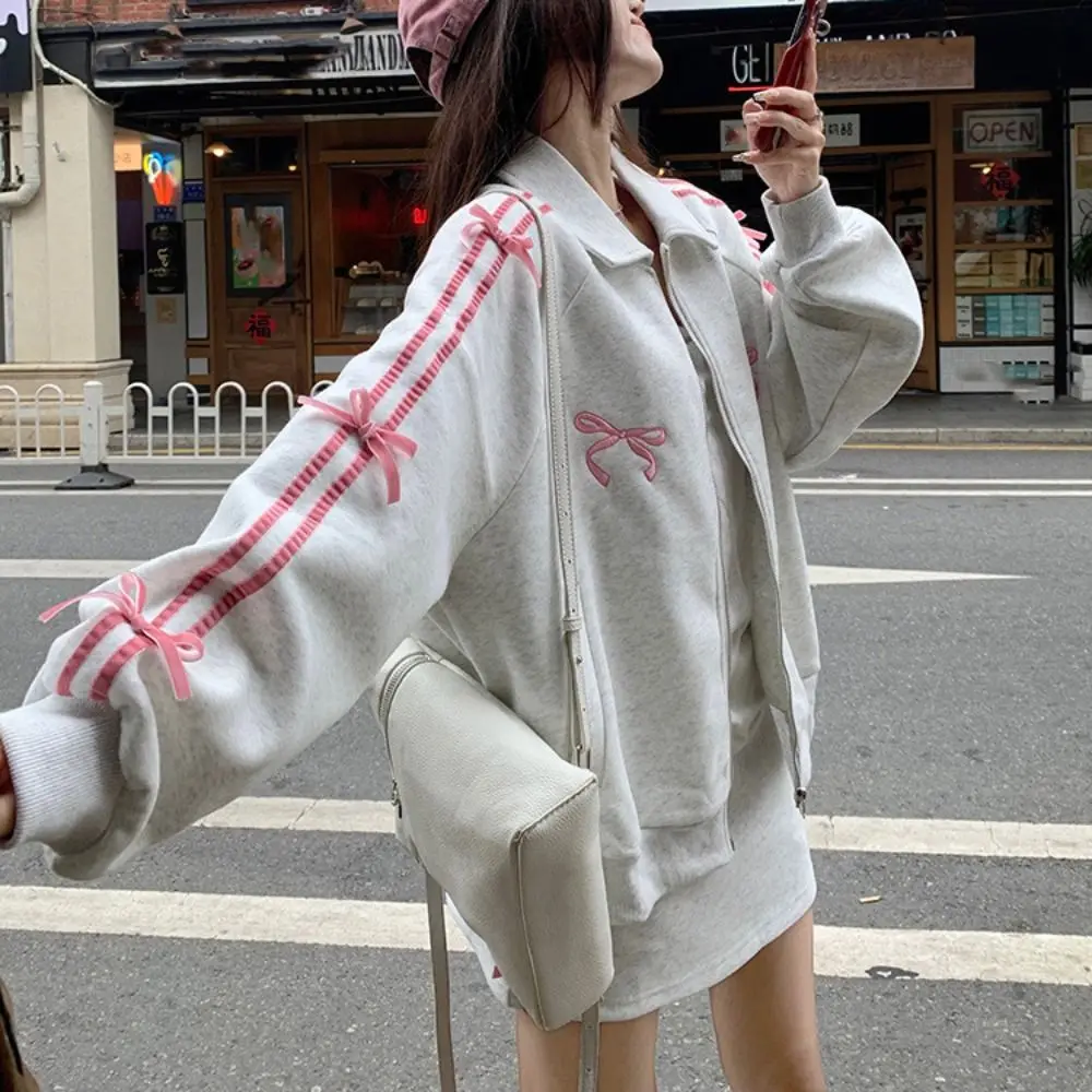 

Lapel Collar Long Sleeved Hooded Loose Korean Ins Sweatshirts for Women Clothing Y2k Sweet Embroidered Bow Jacket Spring Autumn