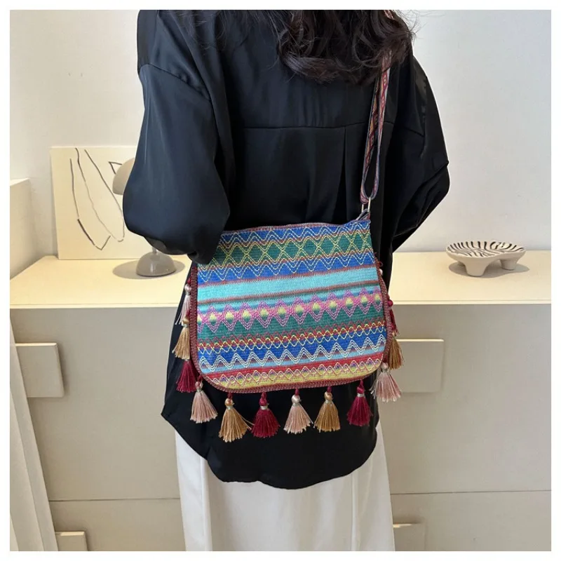 Casual Artistic Printing Underarm Niche Literary Niche Shoulder Fashion Bag Women 2025 New Tote Bag Only Beautiful Women Bag image 4
