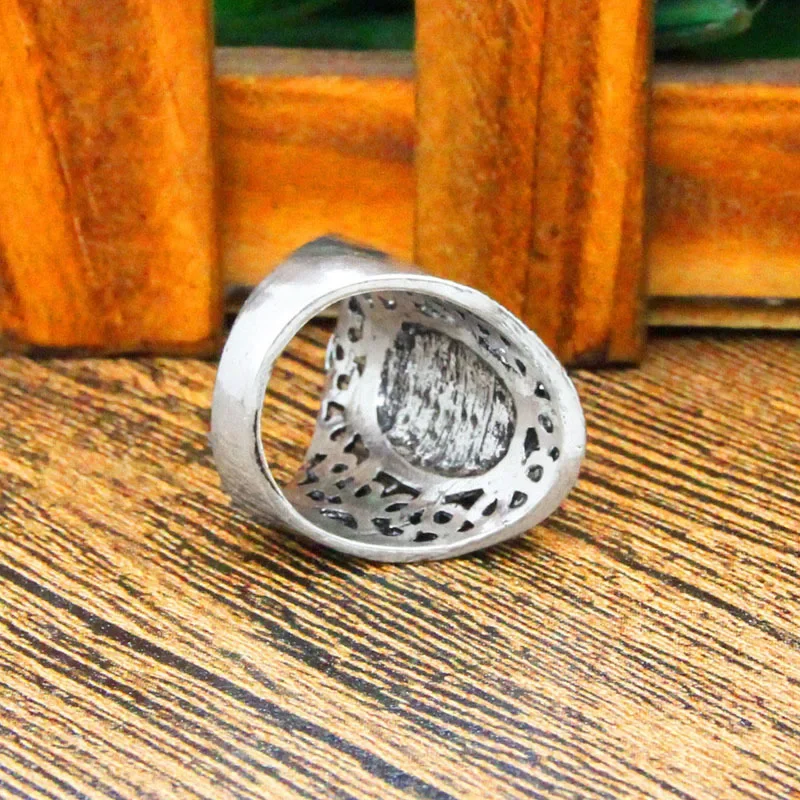 Oval Lapis Lazuli Rings For Women Natural Stone Flower Rings Vintage Antique Silver Plated Fashion Jewelry TR622