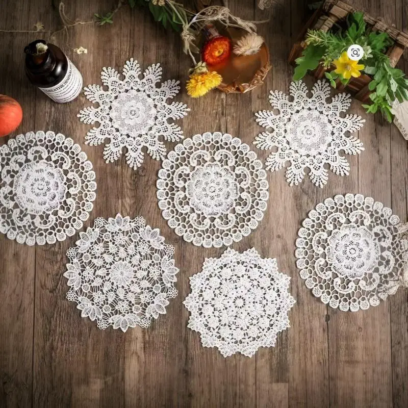 1Pc Retro Hollow Floral Lace Doily Cup Coaster Soft Cotton Crochet Round Table Mat Wedding Bridal Shower Table Centerpiece Deco