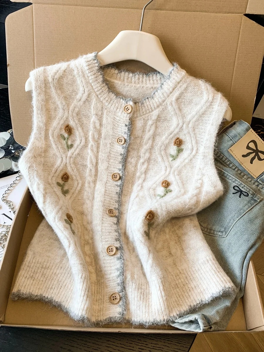 

Korean Sle Embroidered Flower Knitted Open Cardigan Vest Women's Spring Layering Small Size High Waist Loose Fit Outerwear