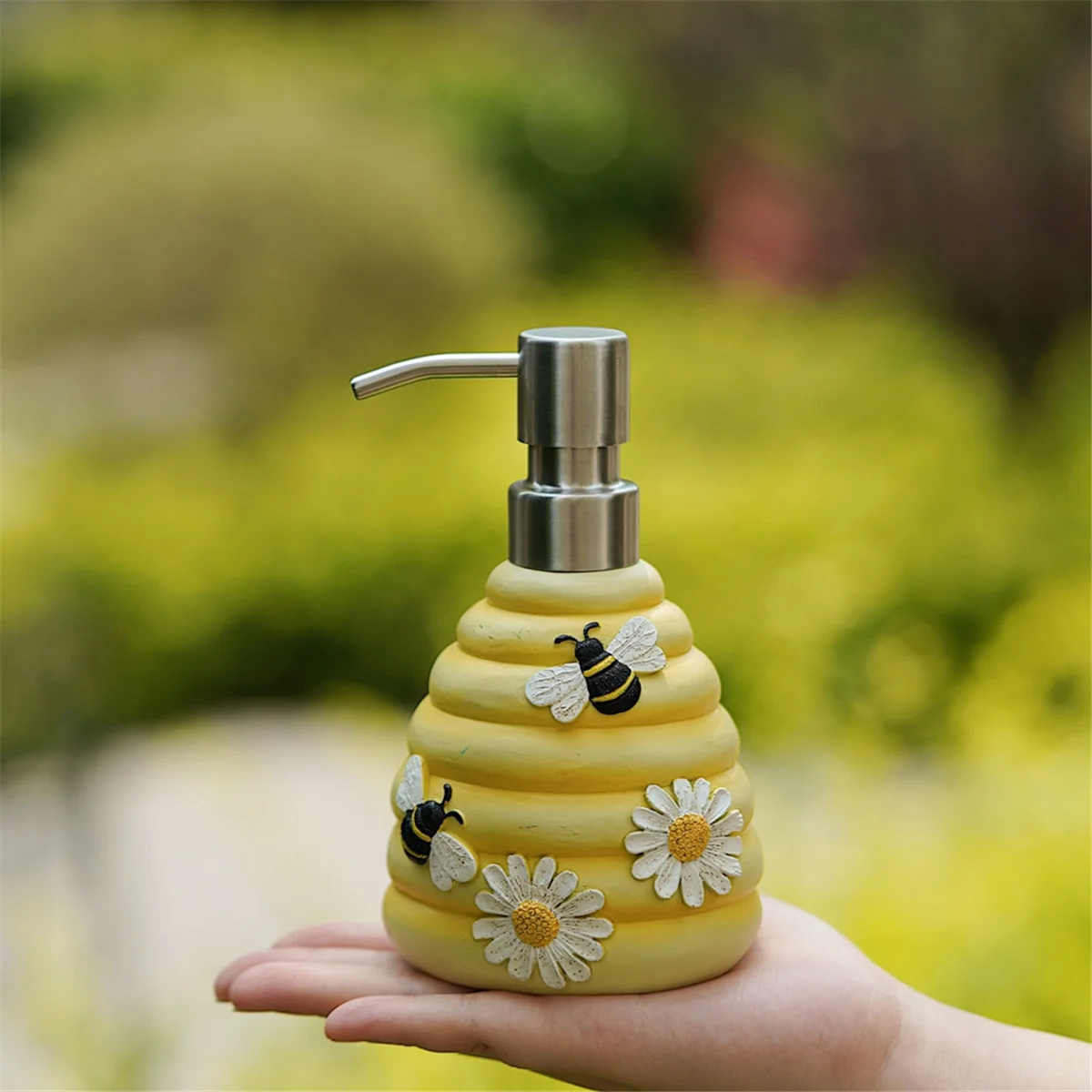 Bee Soap Dispenser Decorative Hand Pump Refillable Soap Dispenser Liquid Container for Shampoo Lotion Dispenser Novelty