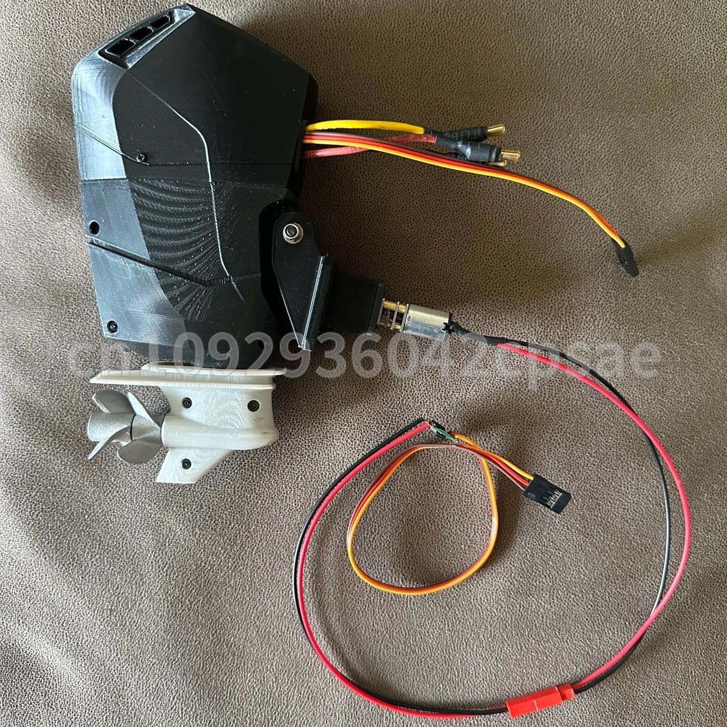 

Модель корабля лодки, радиоуправляемый подвесной двигатель, оригинальная функциональная конструкция, восстановление бликов подвесного подвесного блока