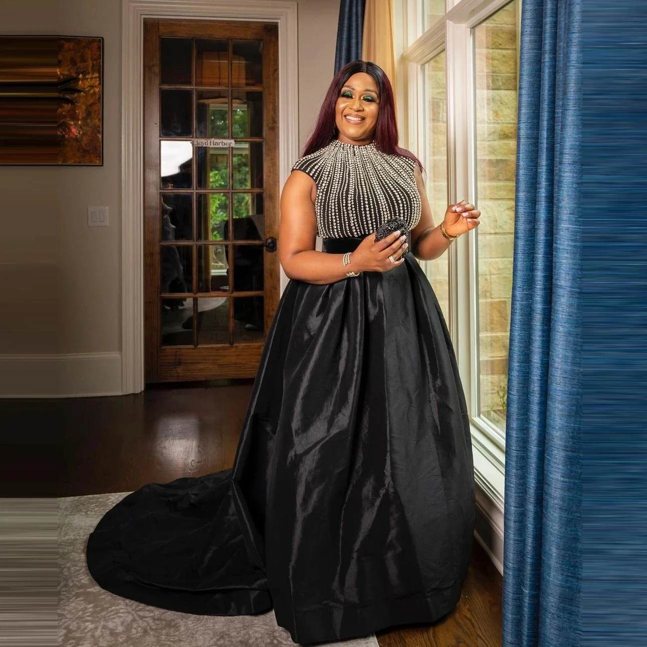 Czarne suknie wieczorowe w kolorze A Line Plus Size bez rękawów satynowy Sweep Train suknie balowe sukienka na formalną imprezę szata z koralikami