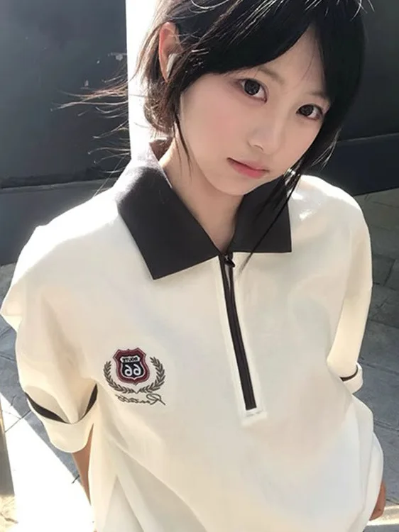 تي شيرت بولو بأكمام قصيرة مطبوع عليه شارة نصف سحاب على الطراز الأمريكي للفتيات والأطفال الكبار في الصيف لطلاب المدارس المتوسطة