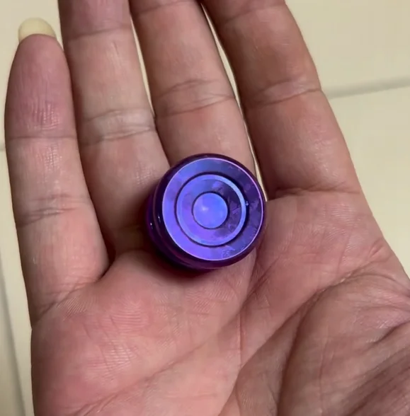 Used EDC Ice crystal titanium violet button 24.5 * 16mm Stress Relief Toy Haptic Spinner Fingertip Gyroscope Decompression Toys