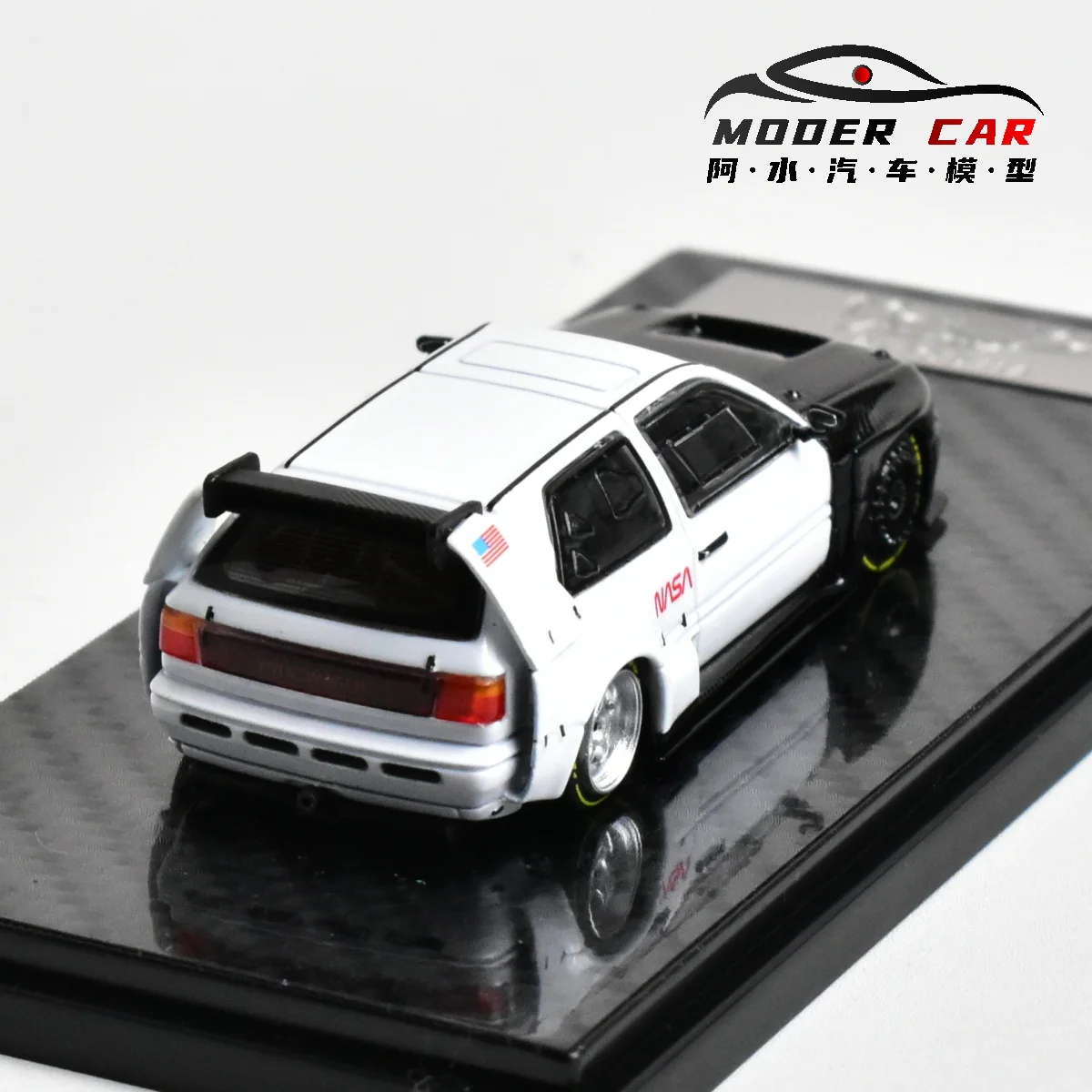 Rhino Model RM 1:64 Golf Diecast Model Car