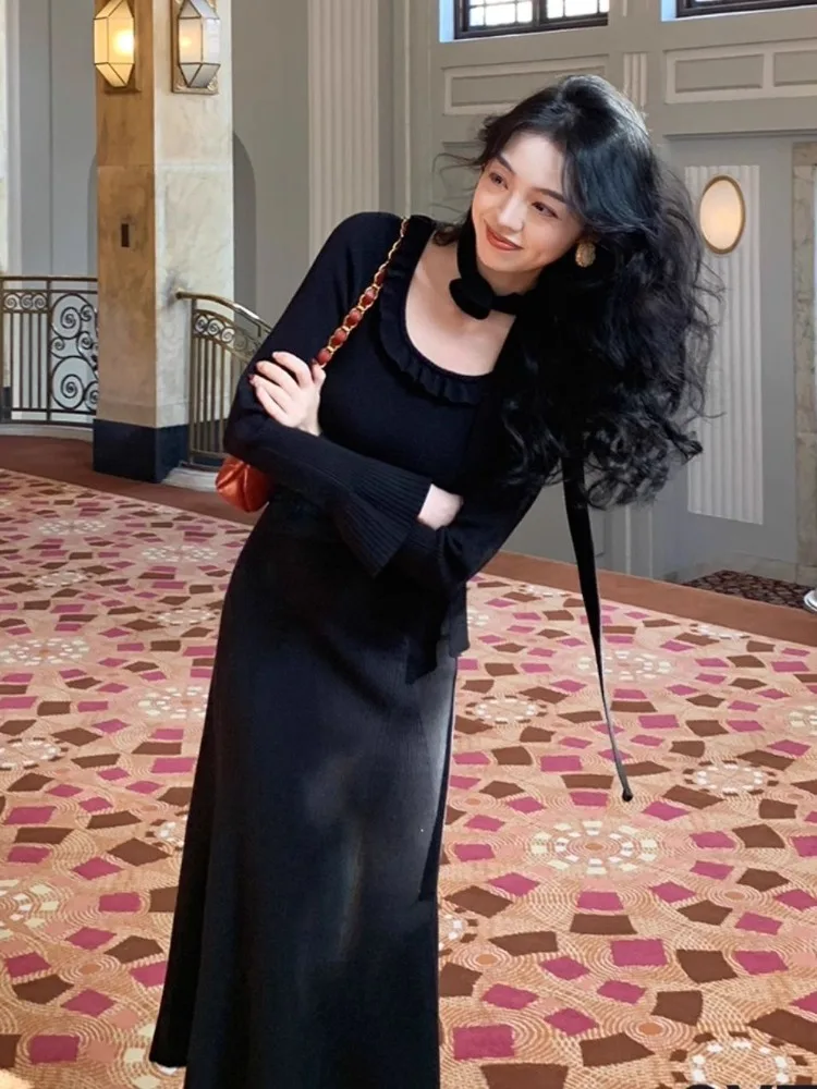 Abito lavorato a maglia solido con scollo all'americana a fiori con volant Donna Autunno Inverno Temperamento Slim Fit Vita Abiti a maniche lunghe Abito da festa