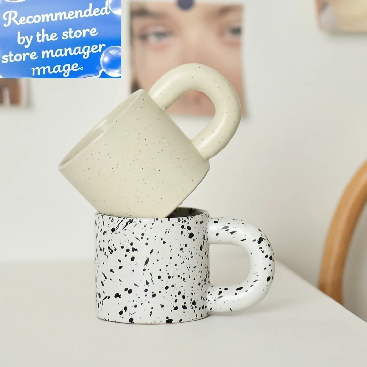 

Керамическая чашка для молока. Простая кофейная кружка. Пара чашек. Кофейные кружки. Посуда для чая. Корейский стиль. Молочная кружка. Дизайн чернил.