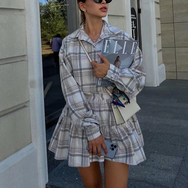 

2026 Spring New Women Outfit Elegant Long Sleeve Shirts With High Waist Mini Skirt Set Fashion Loose Plaid 2 Piece Sets Female