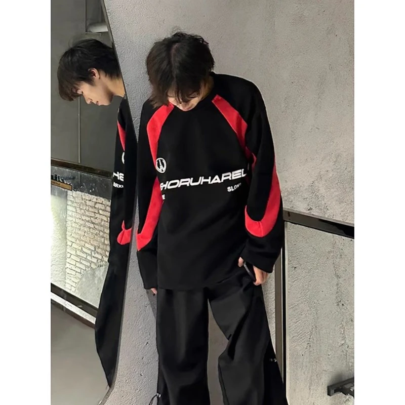 Black and Red Contrasting Splicing Round Neck Sweatshirt with Letter Printed Racing Suit as the Base Layer