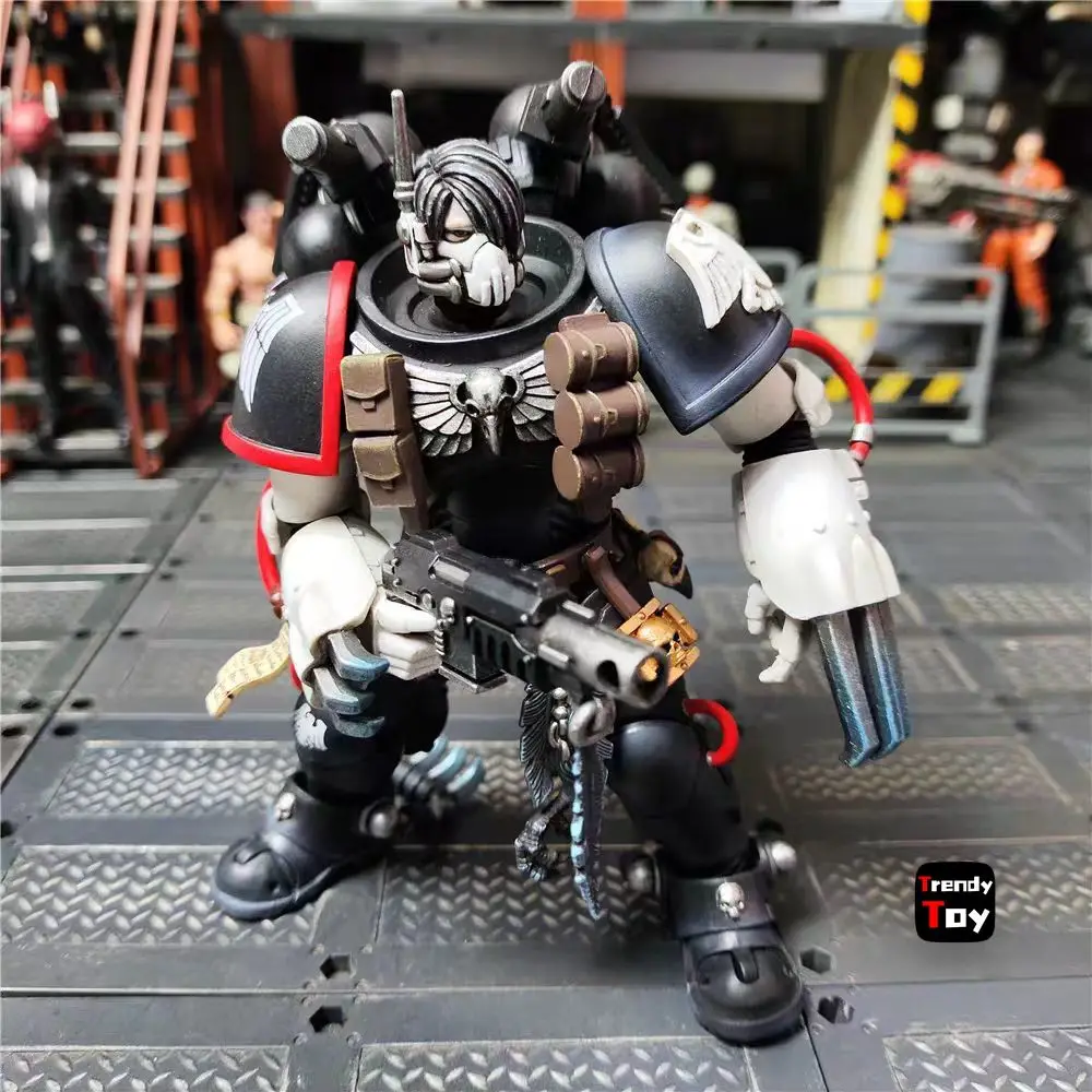 

【JOYTOY】Warhammer 40K Raven Guard Chapter Master Kayvaan Shrike 1/18 Action Figure Toys Collection