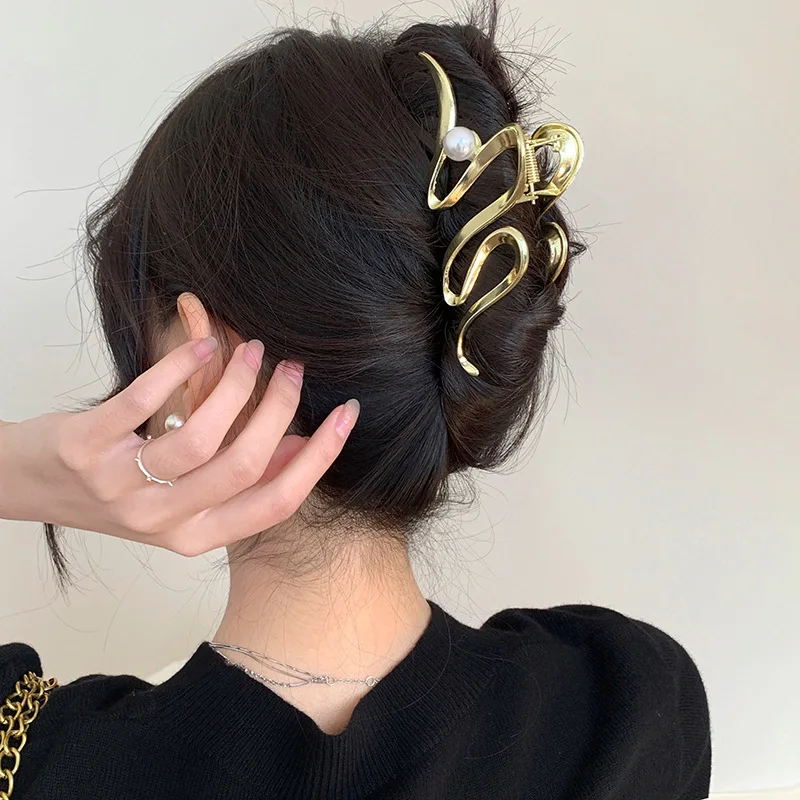 New Metal Geometric Hair Claw Crab Hair Clips Fashion Cross Hairpins Barrettes Women Girls Korean Ponytail Clip Hair Accessories