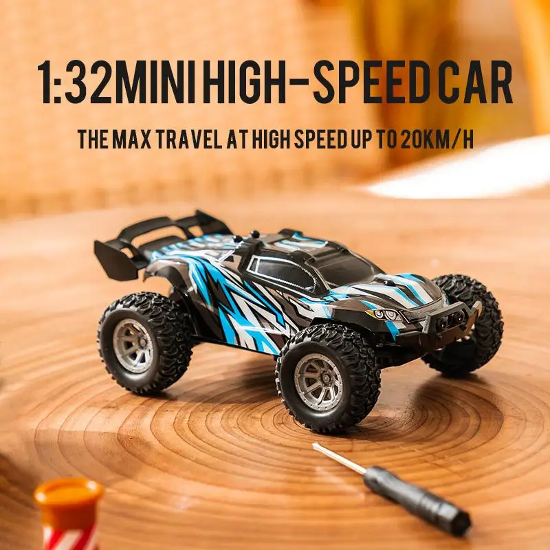 S658 1:32 Remote Control Electric Drift 20KM / H High Speed RC Car 2.4GHz Off Road Vehicles 4WD for Kids Christmas