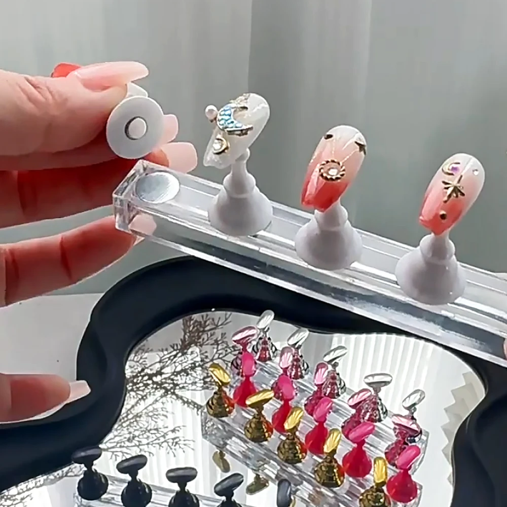 5 szt. Różowe Magnetyczne Stojaki na Paznokcie do Sztucznych Paznokci, Ekspozytor z Plastikową Bazą Magnetyczną, Narzędzia do Salonu, DIY i Ćwiczeń