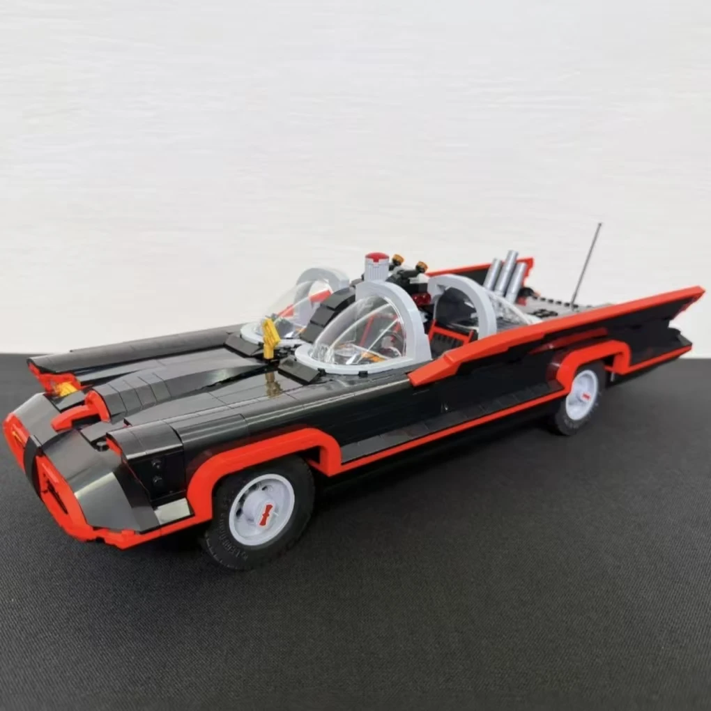 2026 Hot Toys 1822pcs Classic TV Heroes Series Super Bat Batmobile Supercar Model Building Block Toy Birthday Ornament Gifts