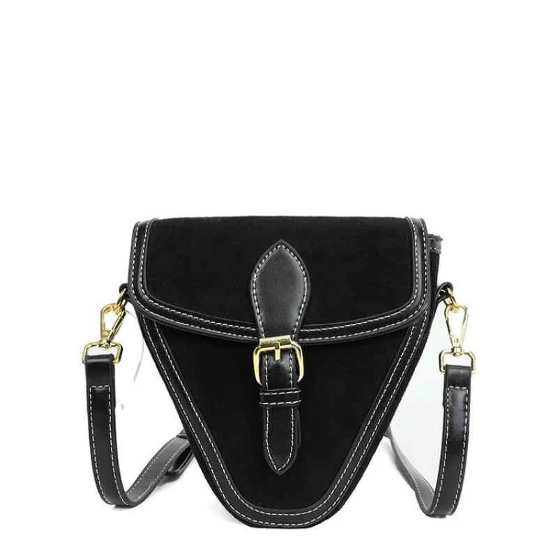 

Trendy Fashionable Commuter Bag For Women With Letter Logo Large Capacity Solid Color And High-End Luxury