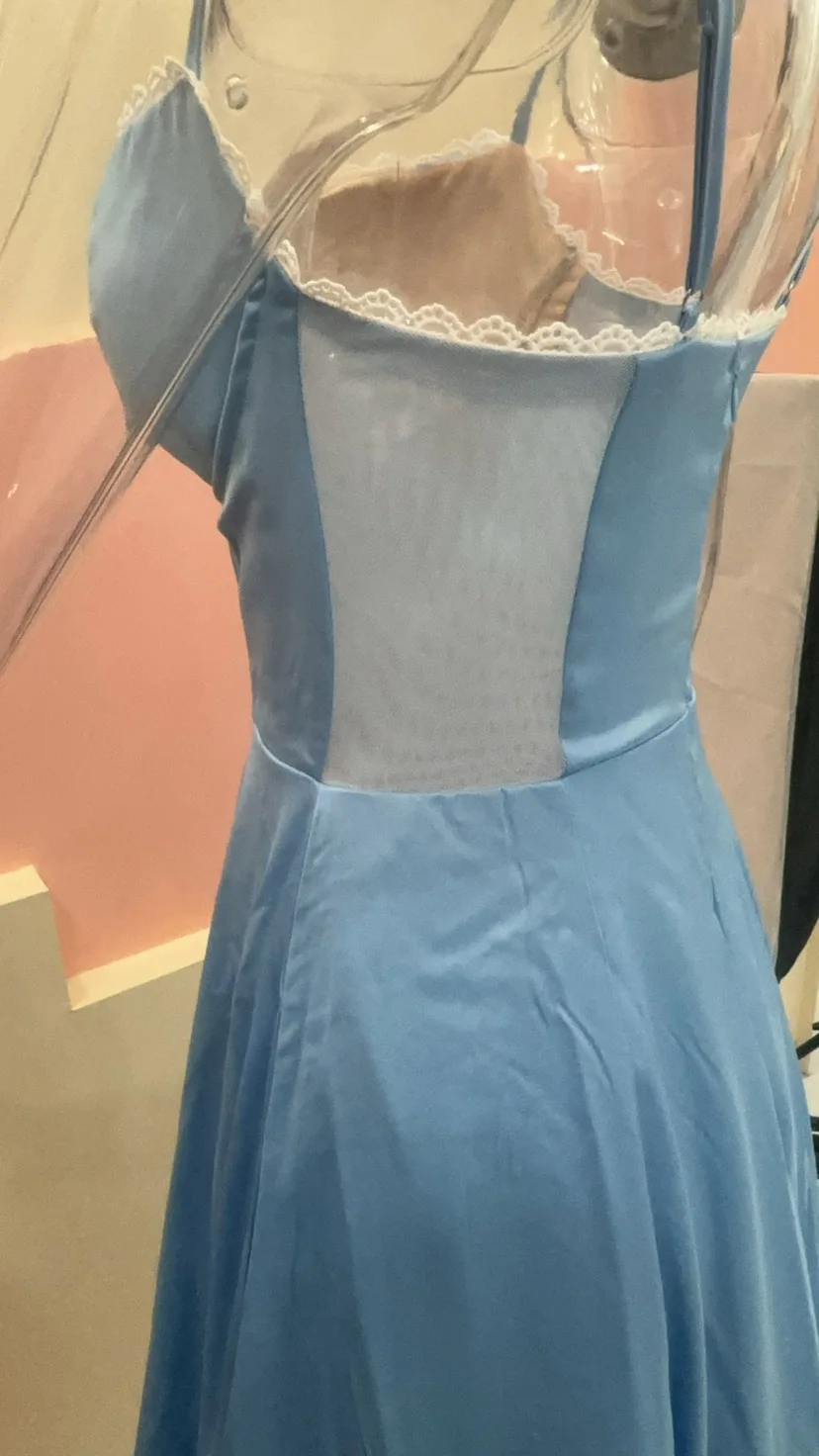 2025 verano de gama alta satén sin tirantes industria pesada correa de cintura francesa Sexy chica caliente vestido medio largo mujeres elegante tela de fiesta