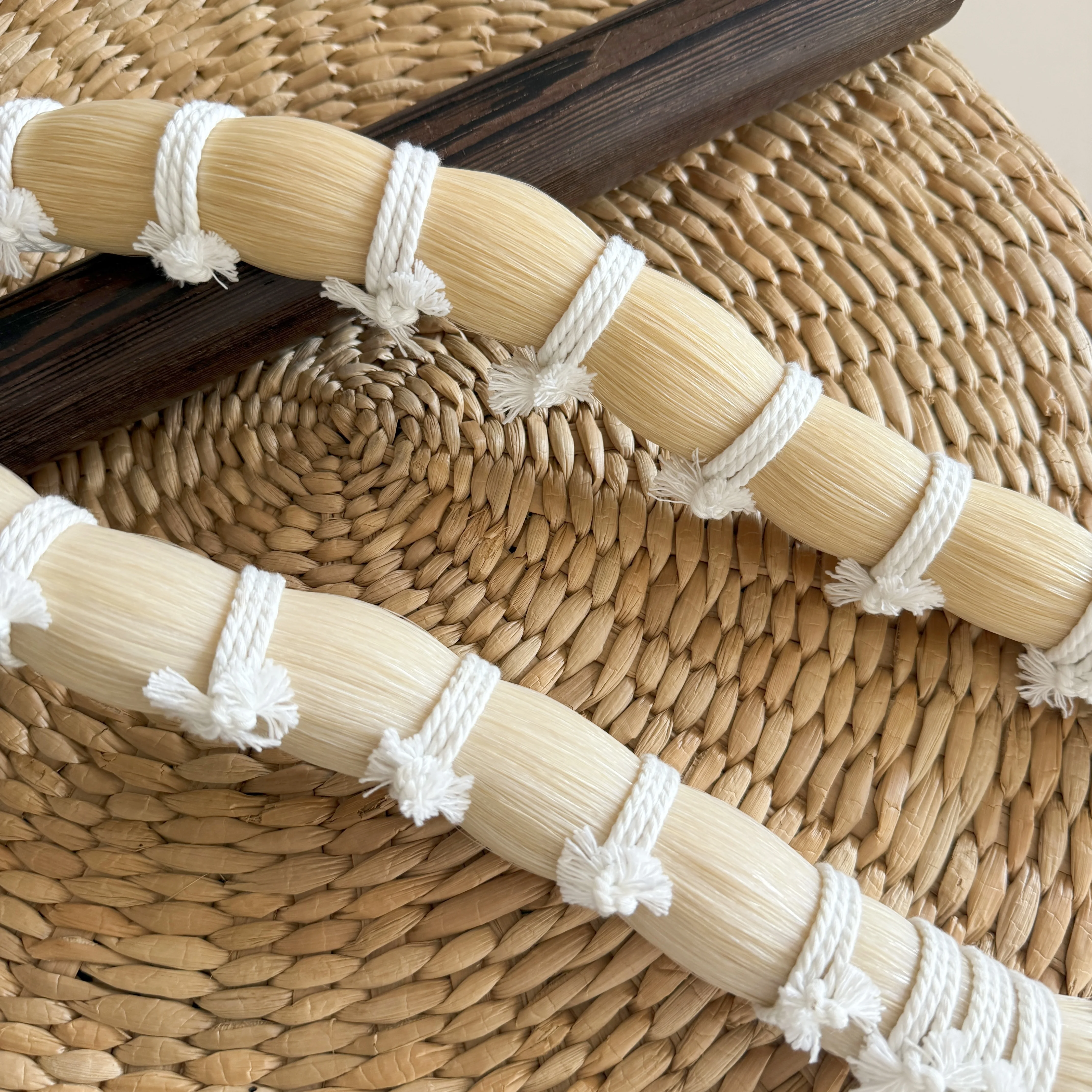 1 كجم AAA سيبيري الحصان الشعر العالمي الكمان القوس شعر الخيل 80-85 سنتيمتر الأبيض الطبيعي الآلات الوترية الكمان أجزاء اكسسوارات