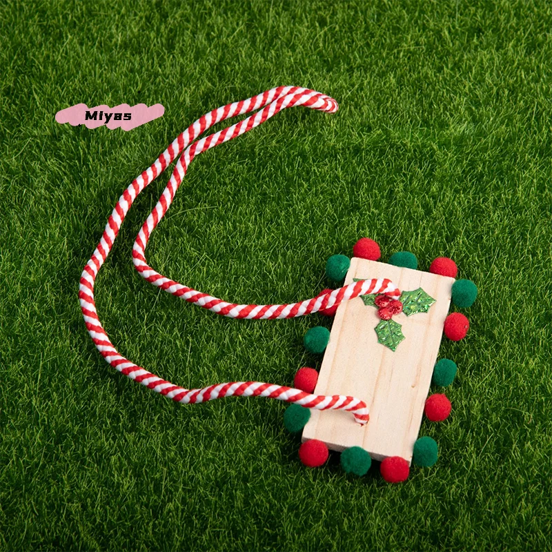 Miniatur-Weihnachtsbücherregal mit schwingender Elfenpuppe für Puppenhausdekorationen, Szene-Requisiten, Heimzubehör zum Sammeln