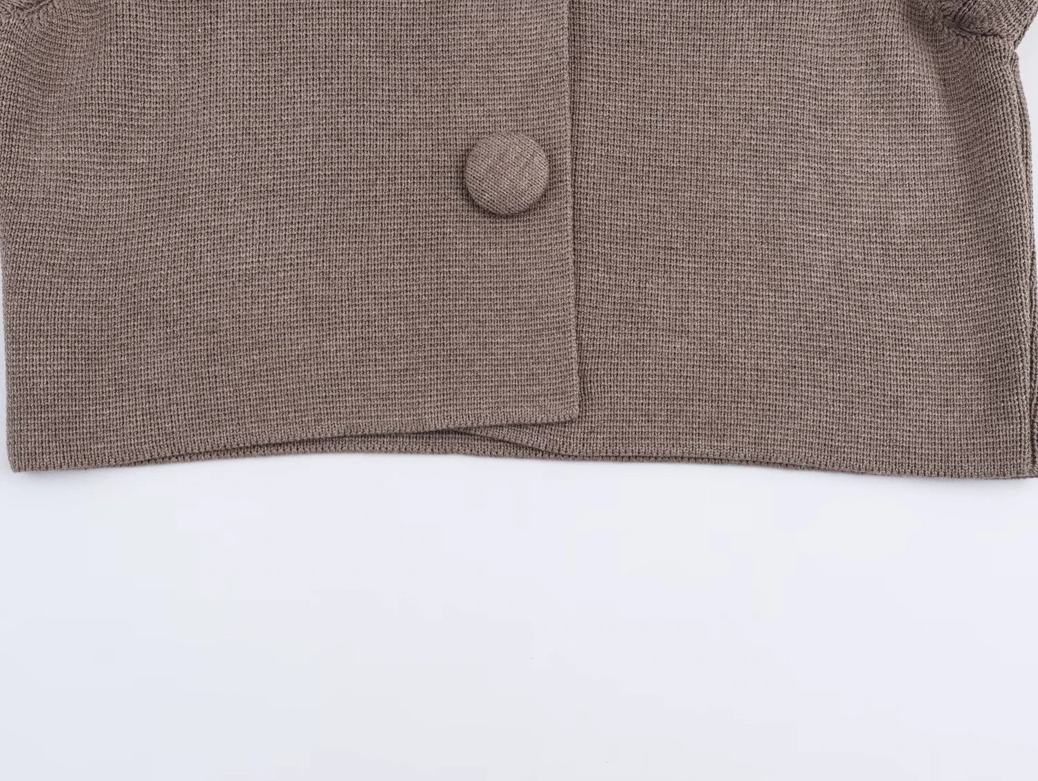 2025 Autumn New Women's Clothing Bag Cloth Big Button Girls' Style Knitted Shirt Brown Short Coat