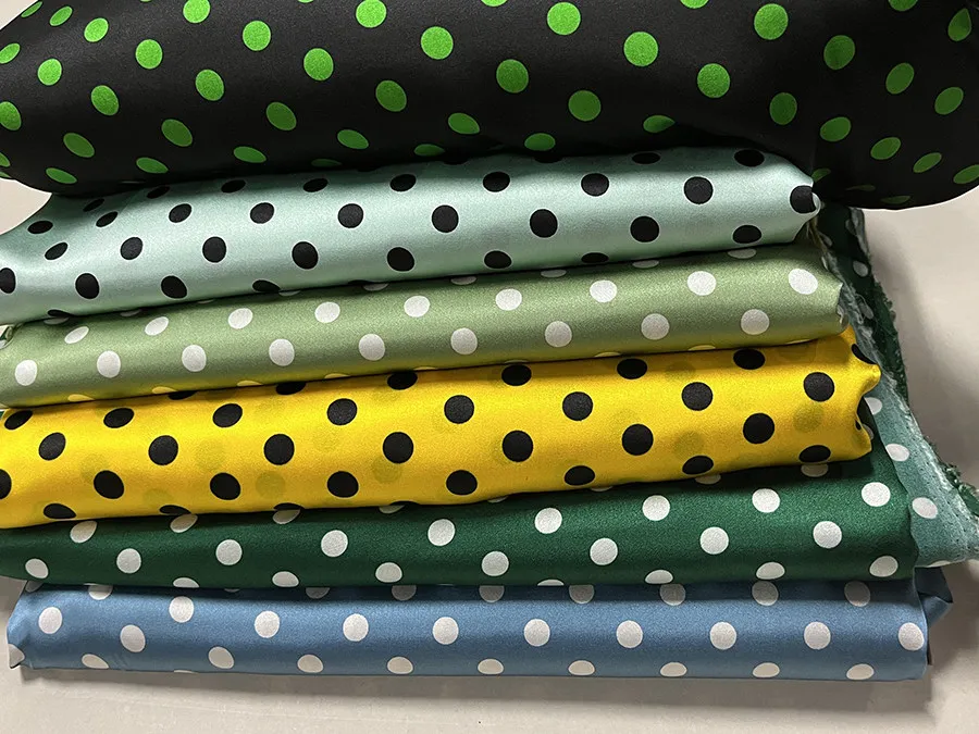 Designer Cloth Free Shipping 19 Momme Real Silk Spandex Satin Clothing Fabric Candy Color 1cm Polka Dot Inkjet DIY