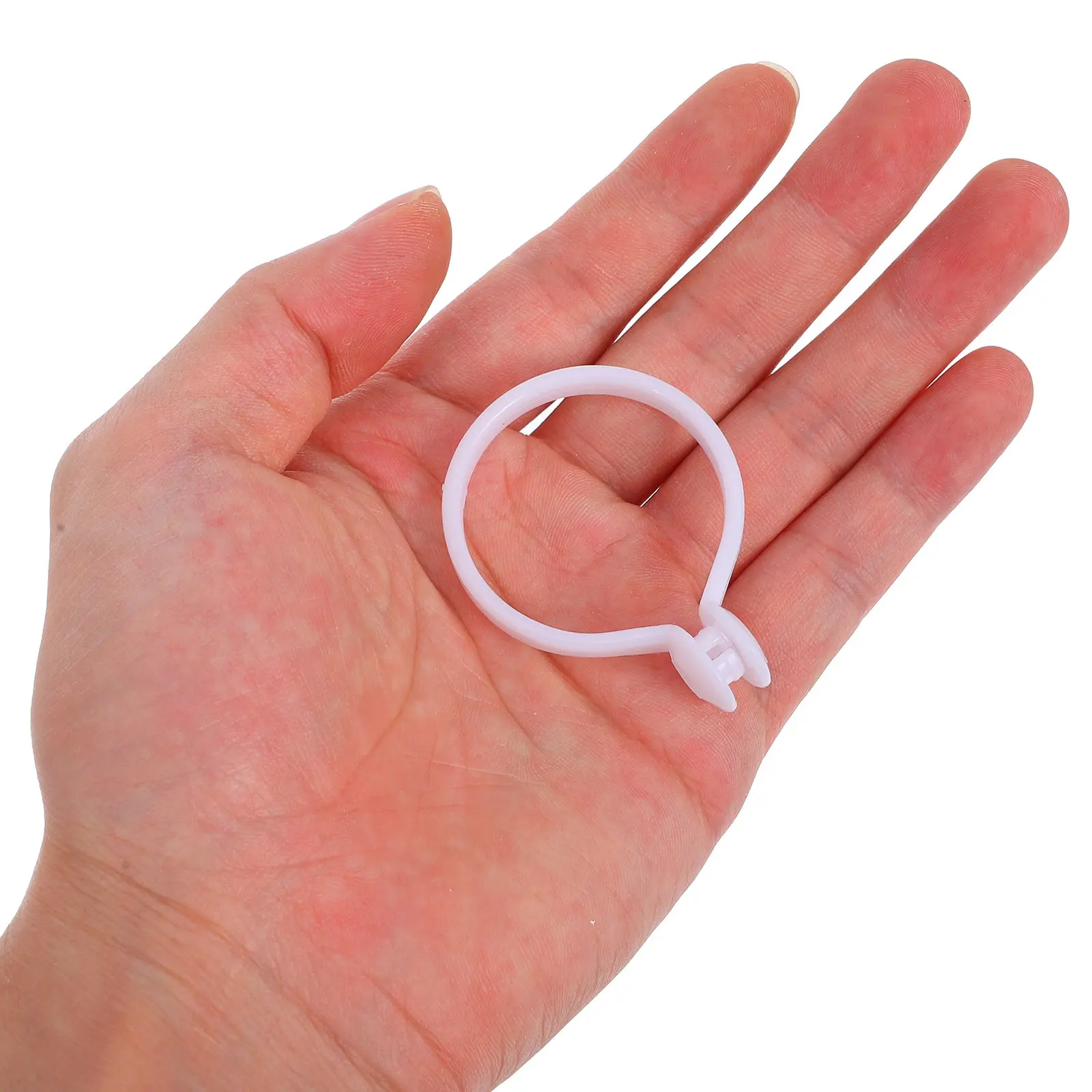 100Pcs Plastic Curtain Rings Household Drapery Hanging Rings for Bathroom Windows Roman Rod Shower Curtain Eyelets