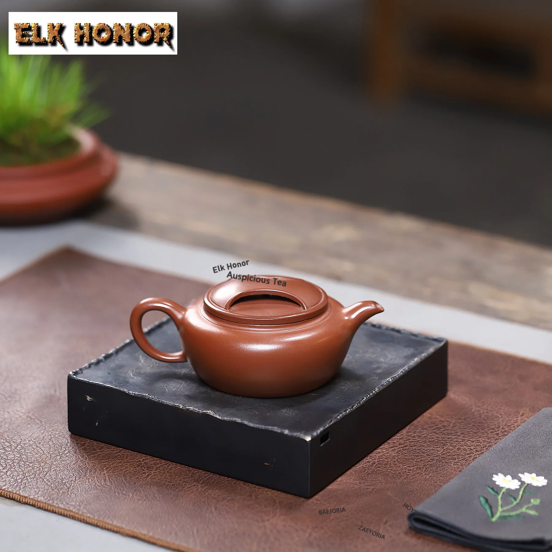 

150ml Retro Yixing Purple Clay Teapot Artists Handmade Cattle Cover Pot Raw Ore Mud Tea Infuser Kettle With Filter Zisha Tea Set