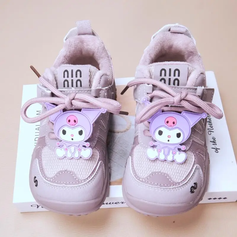 

Популярные кроссовки Sanrio Kuromi для девочек Kawaii, зимние студенческие модные нескользящие износостойкие детские повседневные туфли с героями мультфильмов аниме, новый стиль