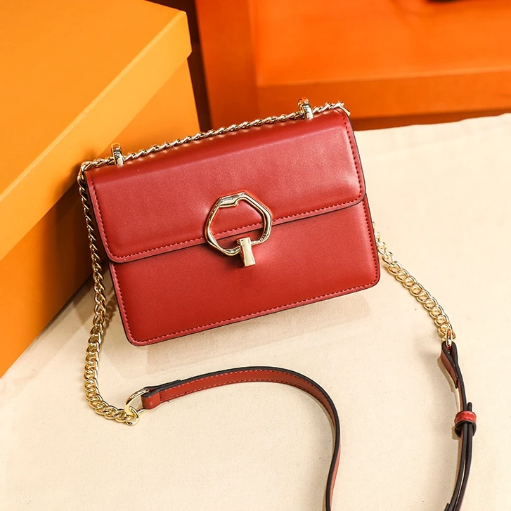 

Vintage Women Shoulder Bag PU Leather Female phones Crossbody Bag 2026 new Ladies chain flap Bag small brand design handbag