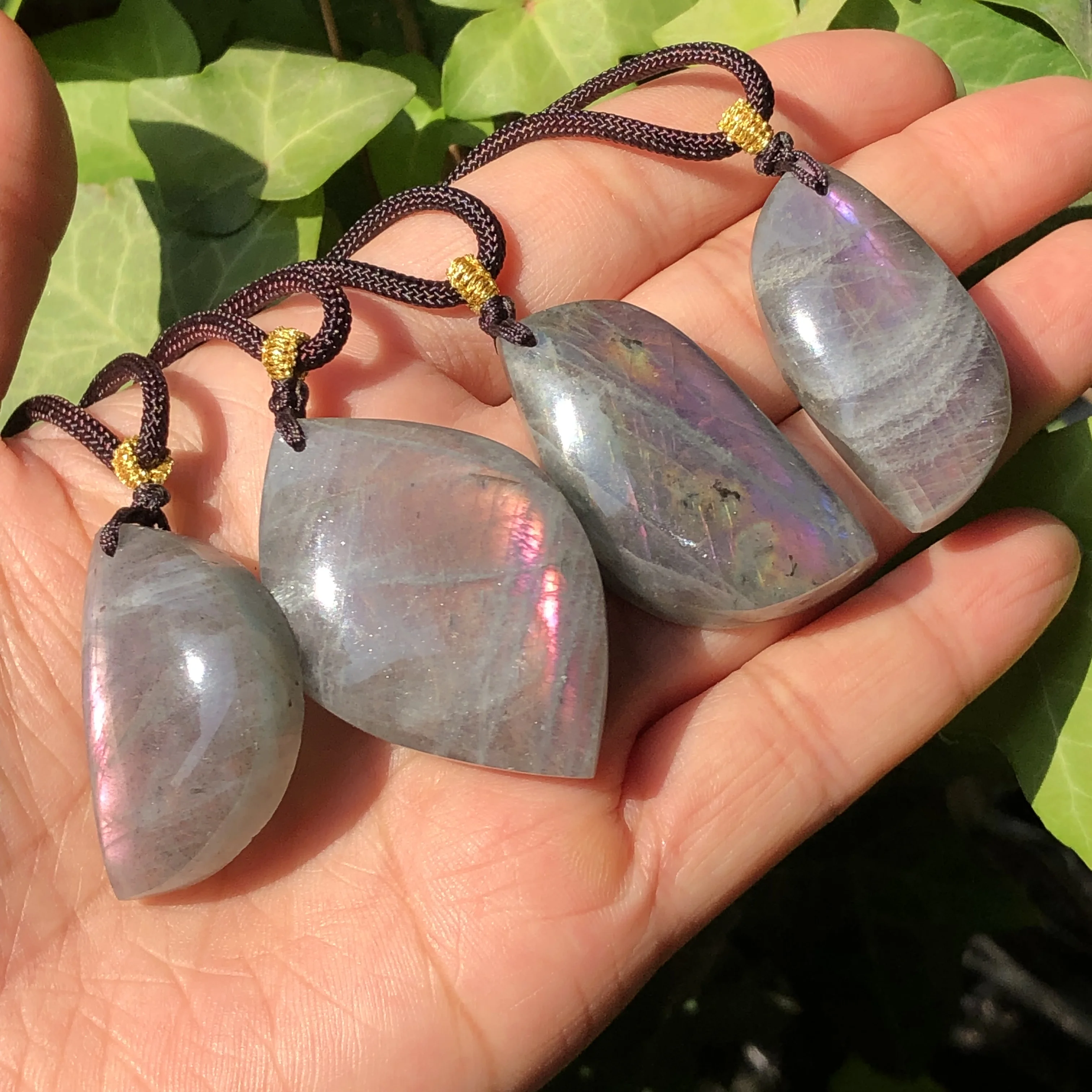 1 Pc Fengbaowu Natural Purple Pink Labradorite Pendant Reiki Healing Stone Fashion Jewelry Gift For Women Men