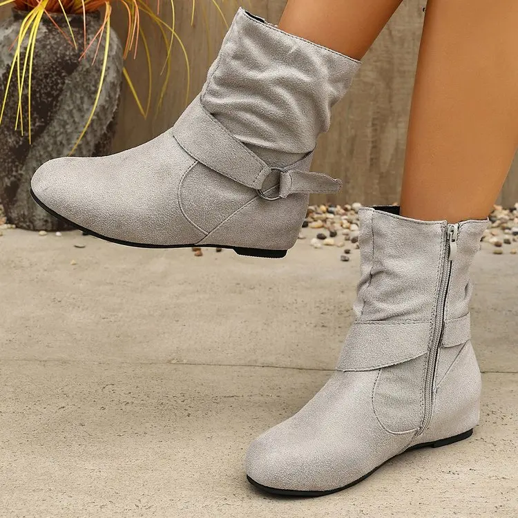 Damen-Stiefeletten mit runder Zehenpartie, verstellbarem Schnallenriemen, seitlichem Reißverschluss, flacher, rutschfester Sohle, lässiges Alltagsschuhwerk für Herbst und Winter – Detail 11